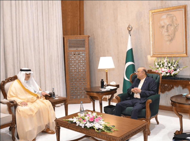 صدر آصف علی زرداری کی سعودی سفیر نواف بن سعید المالکی سے الوداعی ملاقات