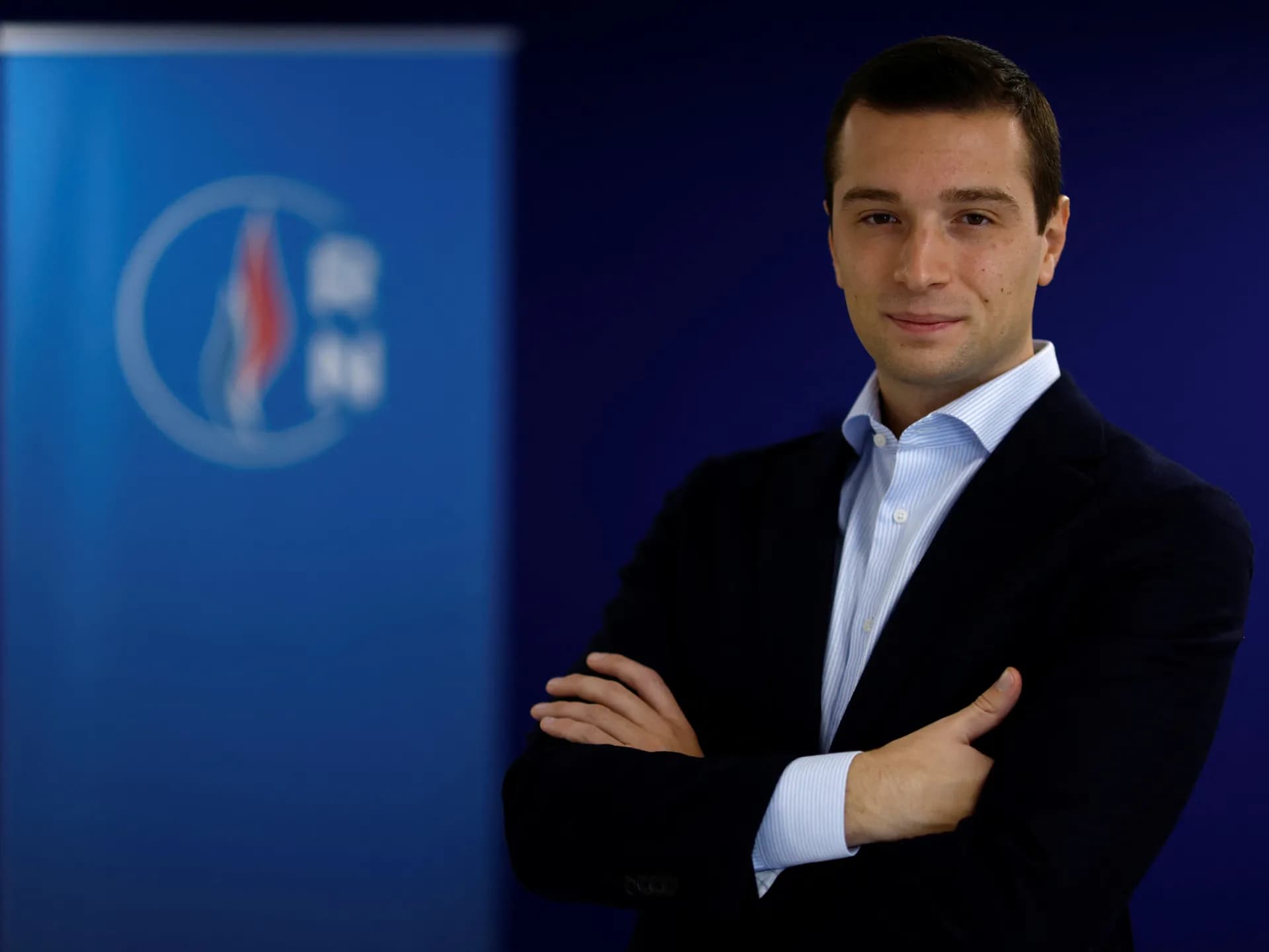 Jordan Bardella beskyldes for antisemitisme: Kan det koste ham magten i Europas nye højrefløj?