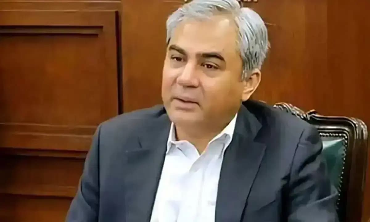 Pakistan Interior Minister Condemns Attack on Ambulance Carrying Blast Victims